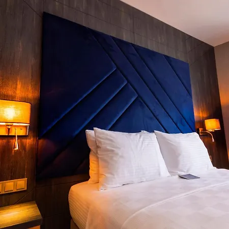 Westdoor Hotel 4*