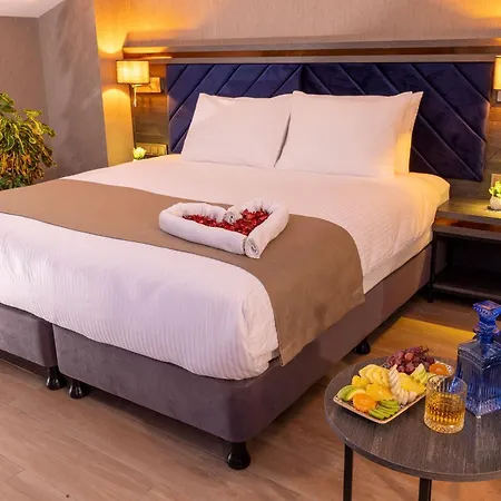 Westdoor Hotel 4*