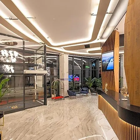 Hotel Westdoor 4*