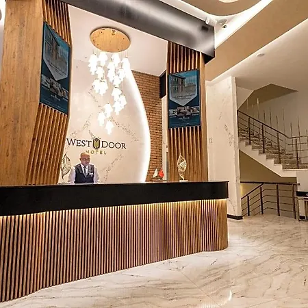 Westdoor Hotel