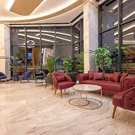 Hotel Westdoor 4*