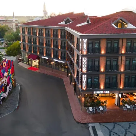 Westdoor Hotel